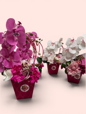 Coșuleț Floral Premium cu Trandafiri Imperiali și Orhidee – Florăria La Cireșica [3]