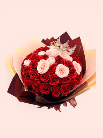 Aranjament Floral Romantic cu Trandafiri Roșii și Roz [2]