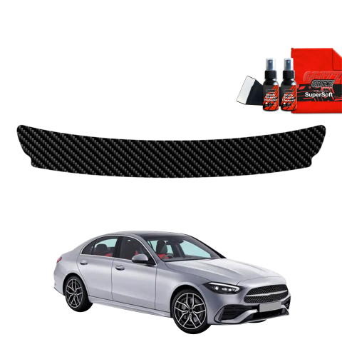 Folie de protecție din carbon pentru pragul portbagajului - Mercedes Clasa C (2021-2026)