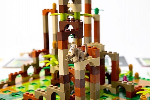 LEGO Monkey Palace, limba romana [5]