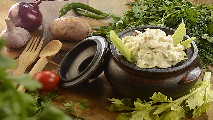 Salată Din Țelină Verde Și Pui [1]