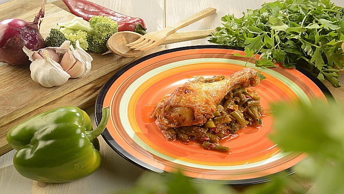 Mâncare De Fasole Verde Cu Pui [1]