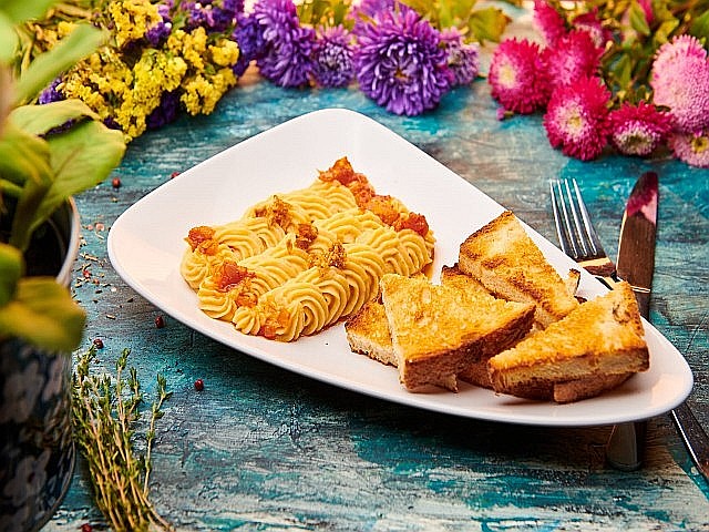 Fasole Bătută Cu Ceapă Călită - 1 Kg [1]