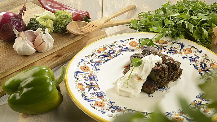 Sarmalute In Foi De Vita Cu Carne Amestec [1]