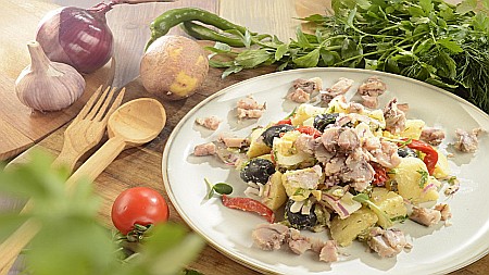 Aperitive tradiționale - Salată Orientală Cu Pește Afumat