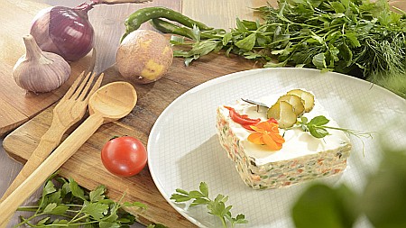 Muntenia - Salată A La Russe