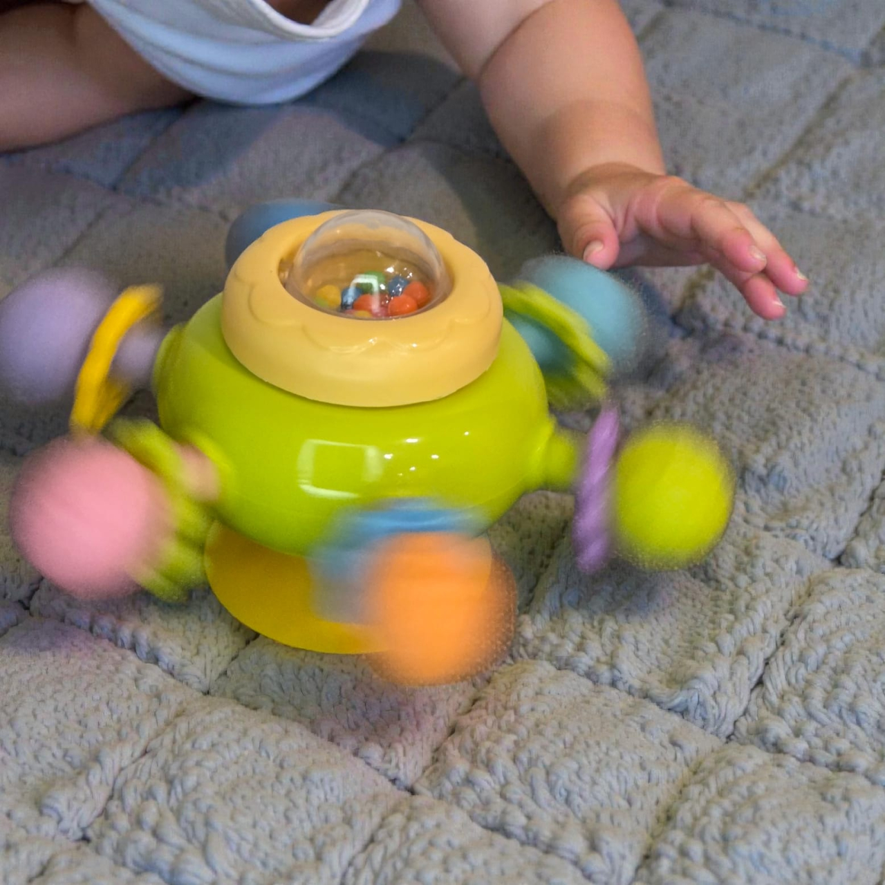 Jucărie multi-senzorială cu ventuză pentru bebeluși, din silicon, 0–18 luni [4]