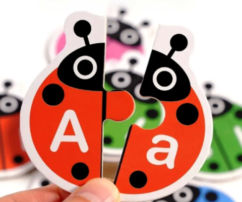 Puzzle - Puzzle alfabet cu buburuze