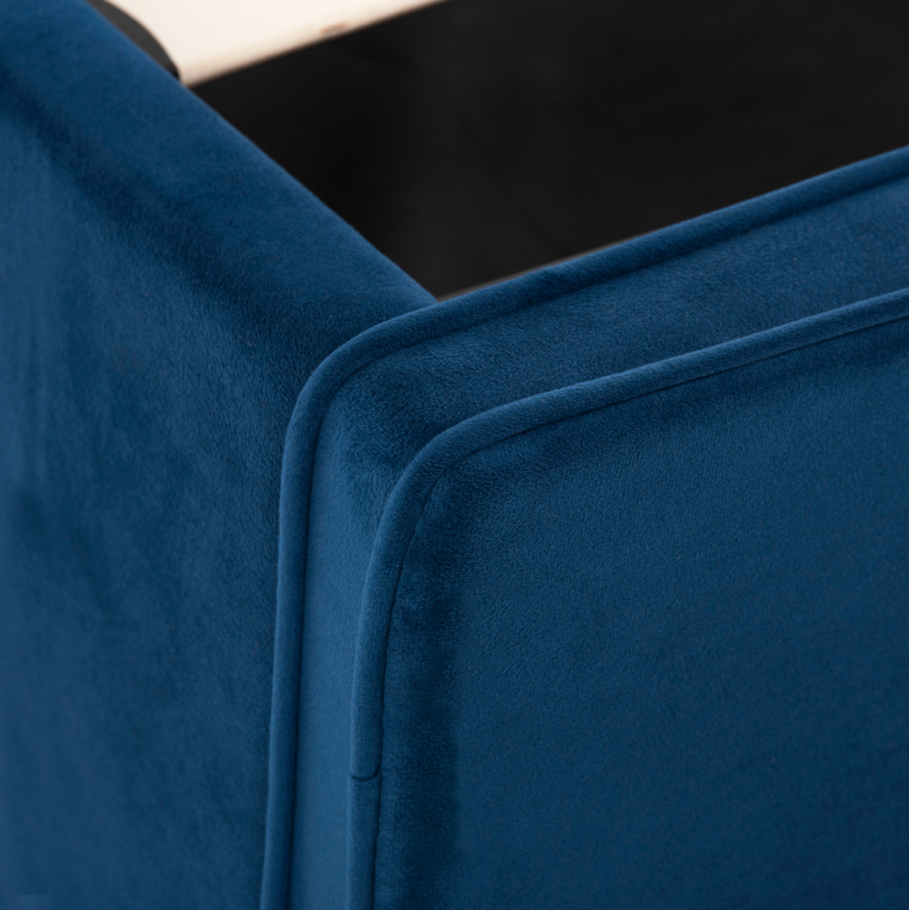 BED ALLIE HM584.18 160X200 WITH STORAGE SPACE-BLUE VELVET [9]