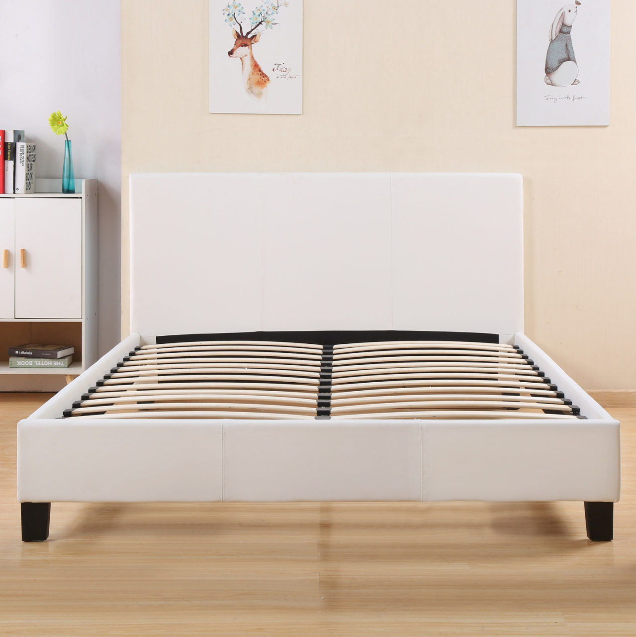 Bed Becca with White PU HM553.01 150x200 cm [3]