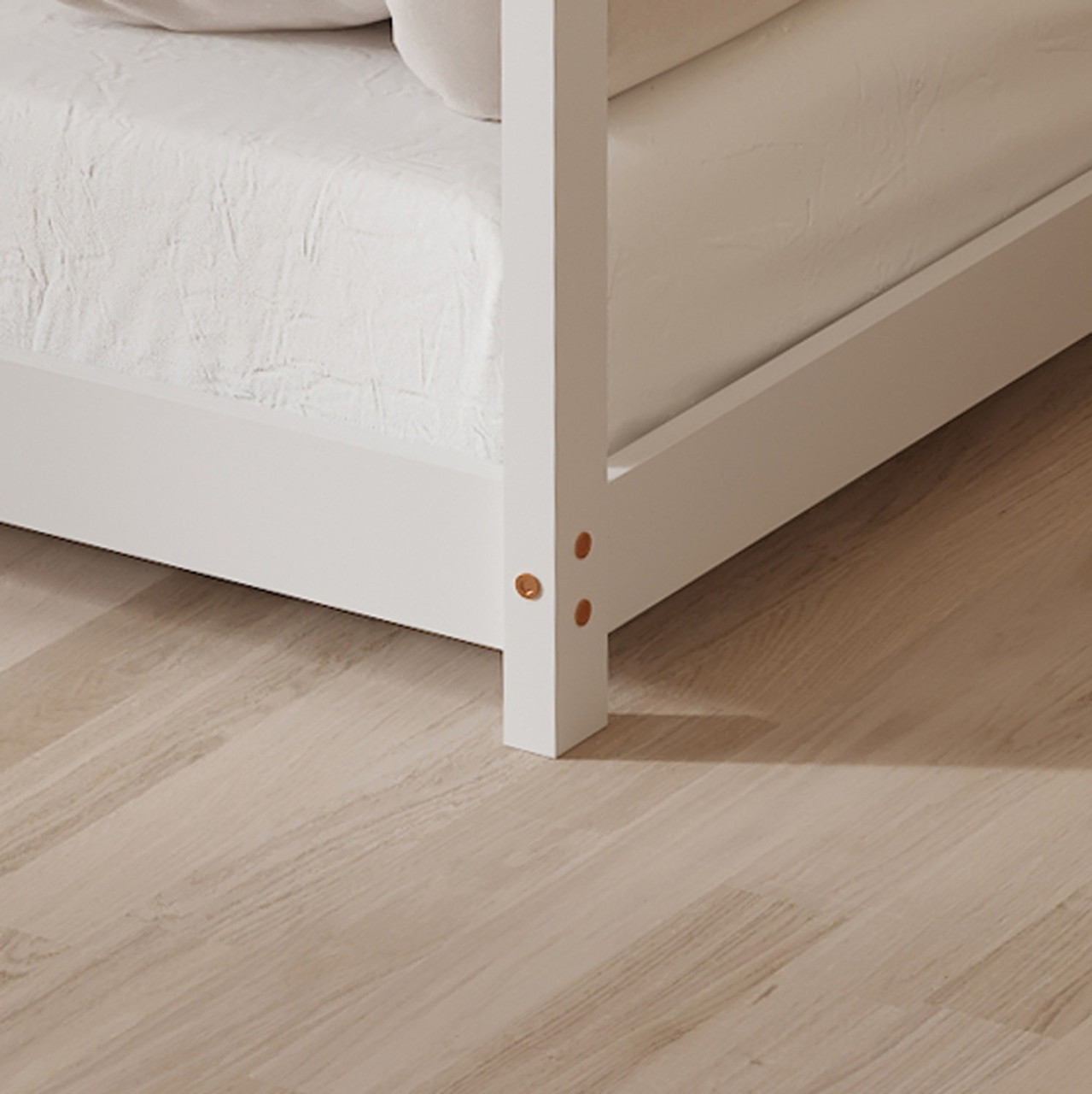 BED FOR KIDS PEPE HM677.03 t.MONTESSORI SOLID PINE WOOD IN WHITE- 190x90cm. [6]