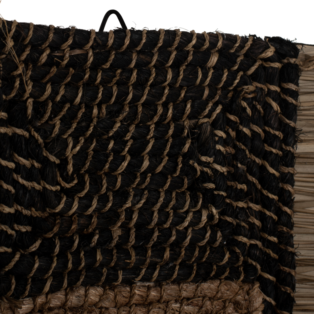 WALL DECOR MADE OF GRASS AND ABACA FIBERS IN NATURAL AND BLACK 46x8x68Hcm.HM7793 [8]