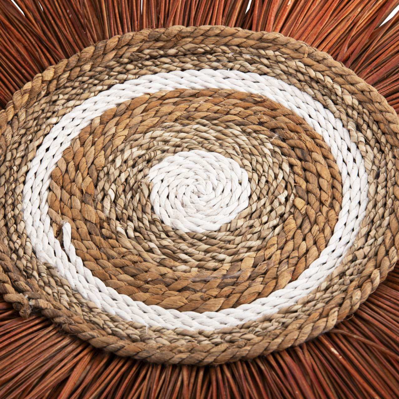 WALL DECOR ROUND MADE OF GRASS AND BANANA BARK FIBERS 55x3x55Hcm.HM7792 [4]