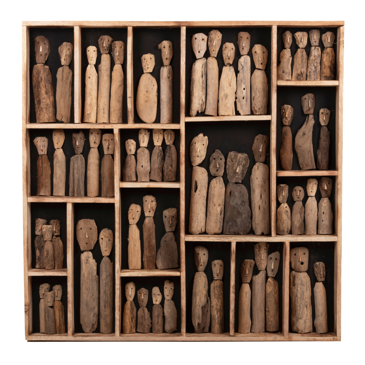 WALL DECORATION MYST HM4274 FRAME WITH FIGURINES MADE OF DRIFTWOOD 100x6x100Hcm. [3]