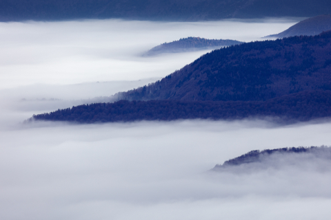 Peisaje autentice romanesti - Tablou canvas, Muntii Ciucas in ceata, 100x70 cm