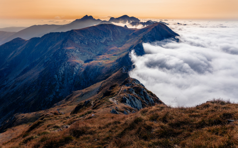 Tablouri canvas - Tablou canvas, Vedere de pe Vf. Iezerul Caprei spre Creasta Fagarasului, munti, 120x80 cm