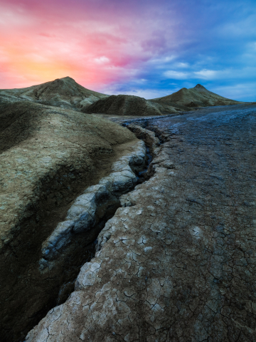 Tablouri canvas - Tablou canvas, Vulcanii Noroiosi, Buzau, 80x120 cm