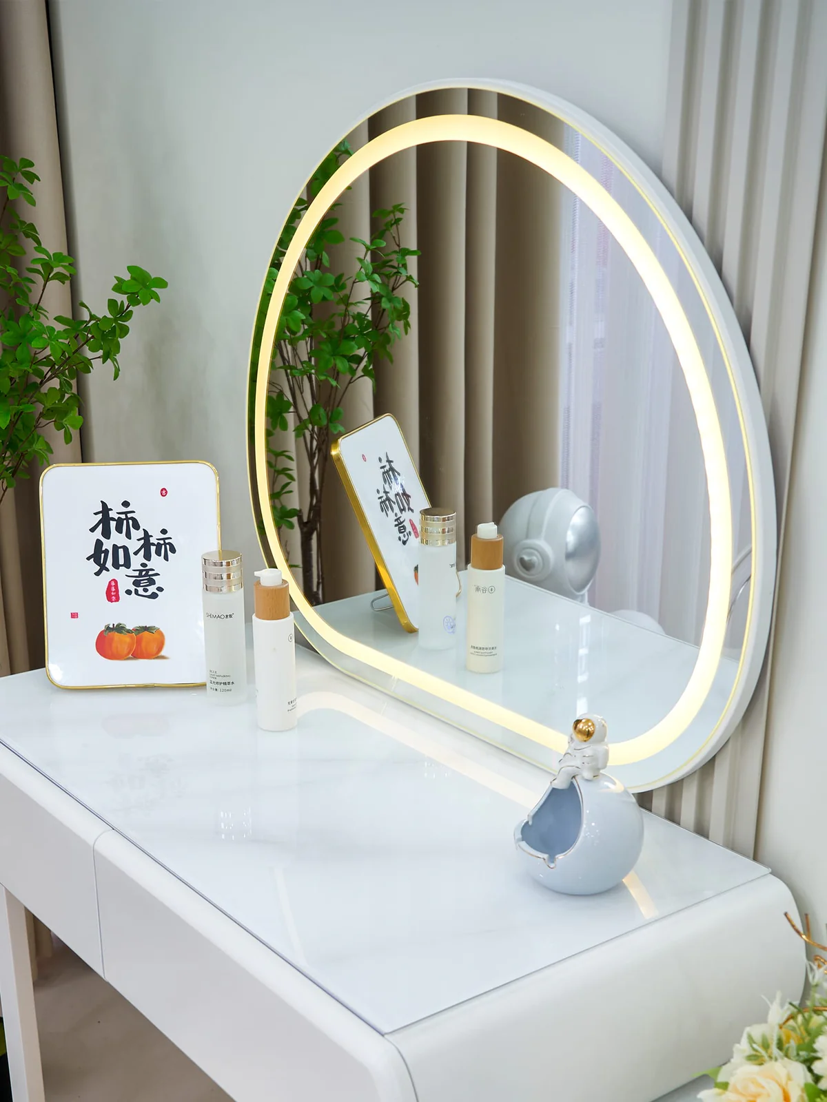 Masă de machiaj Round MDF cu oglindă LED și sertare iluminate 140x40x136 cm [2]