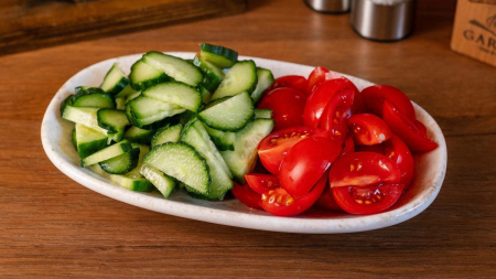 SALATE INSOȚITOARE - SALATĂ DE LEGUME