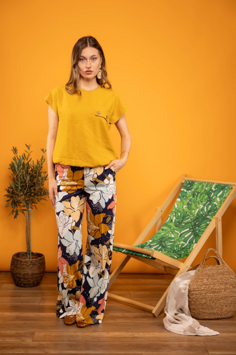 Pantaloni largi cu imprimeu floral [1]