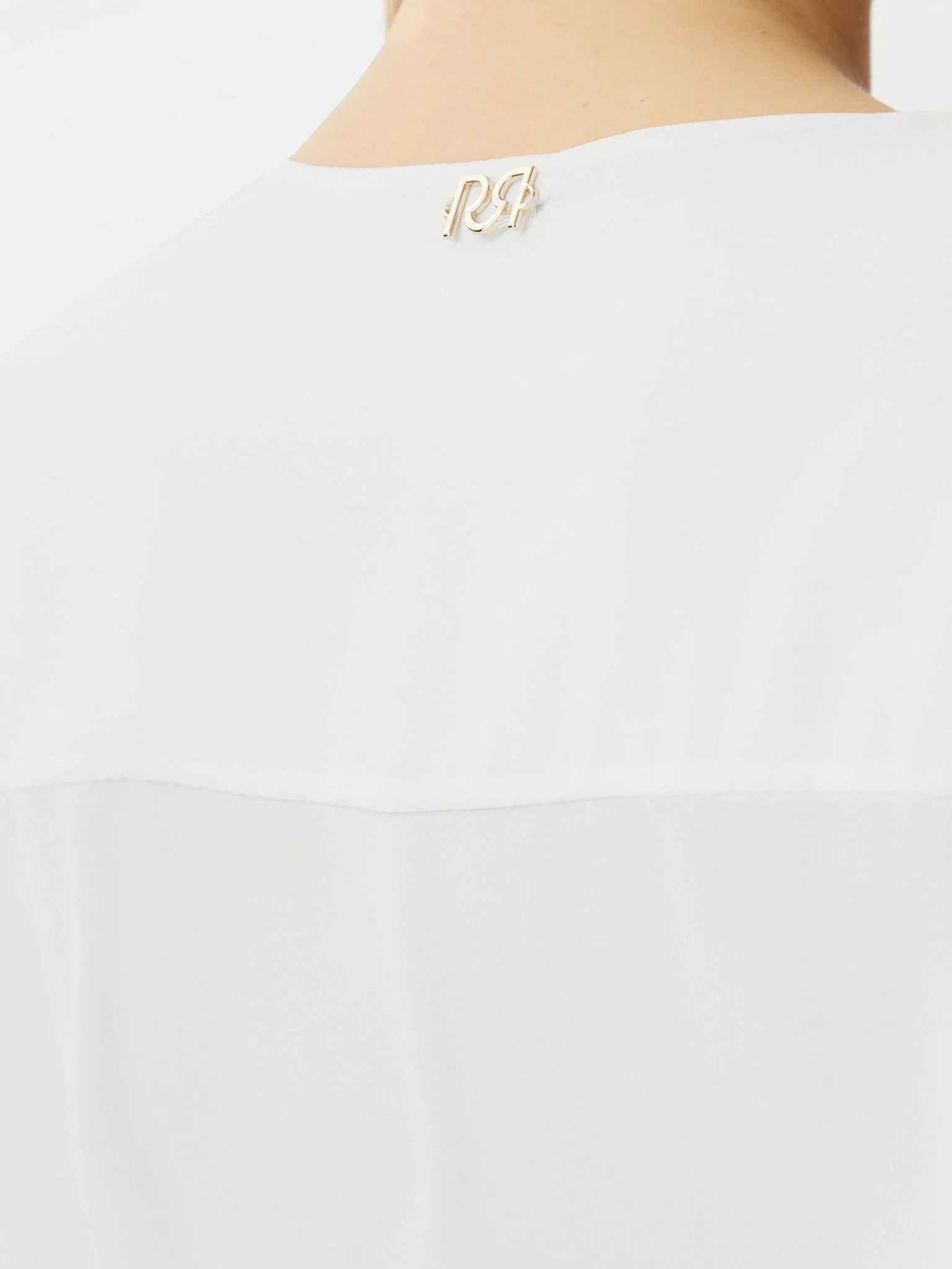 BLUZA ALBA PETRECUTA [3]