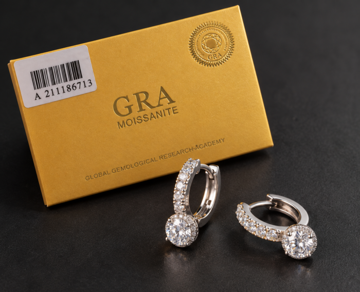 Cercei din argint 925 Aurora Moissanite cu certificat GRA – vedere frontală [3]