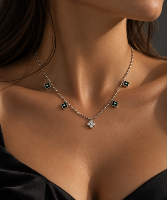 Colier din argint 925 Emerald Clover Necklace cu charmuri trifoi verde smarald - vedere frontală GB Signature [2]