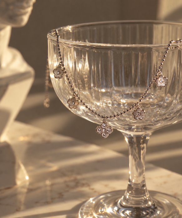 Colier din argint 925 White Blossom Necklace cu charmuri florale albe - vedere frontală GB Signature [3]