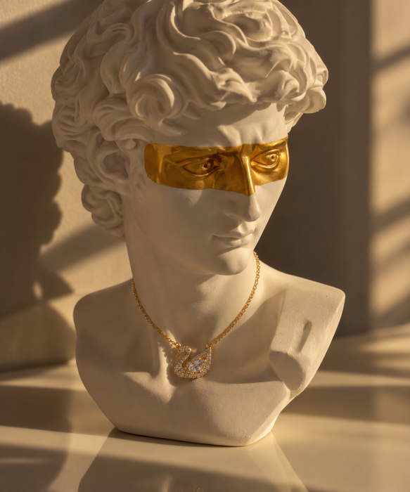 Colier din argint 925 placat cu aur 18K Golden Swan Necklace cu pandantiv lebădă - vedere frontală GB Signature [2]