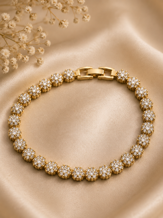 Bratara din otel inoxidabil placat cu aur Golden Blossom cu zirconii aranjate in forma de floare si prelungire [3]