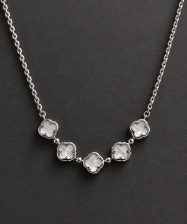 Coliere Argint - Colier din argint 925 Ivory Clover Necklace cu 5 elemente trifoi sidefate - vedere frontală GB Signature