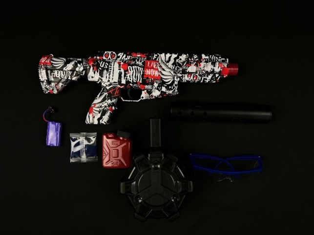 SMG - Squad - 4 Arme + 15.000 Bile Cadou [4]