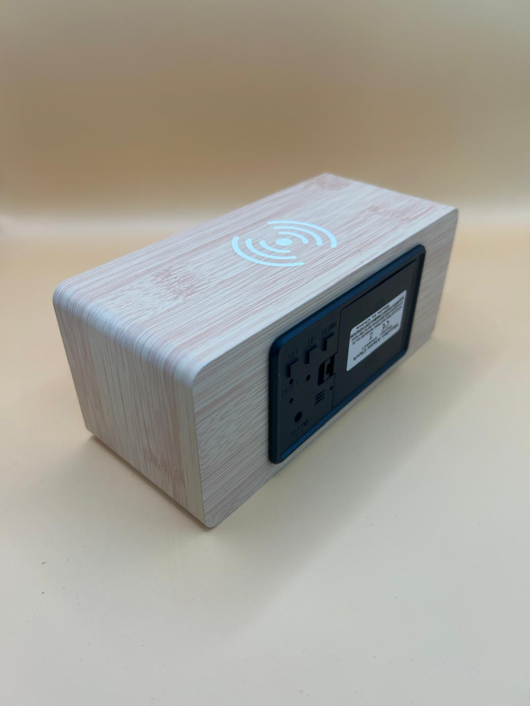 Ceas desteptator digital LED, incarcare wireless Qi 5W, 3 alarme, temperatura, control vocal, luminozitate reglabila, aspect lemn [3]