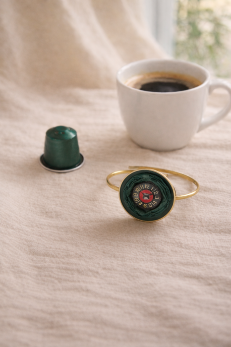 Brățară artizanală din capsule de cafea – design original [3]