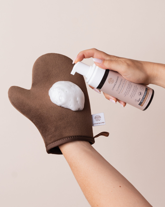 Selftanning Glove [2]
