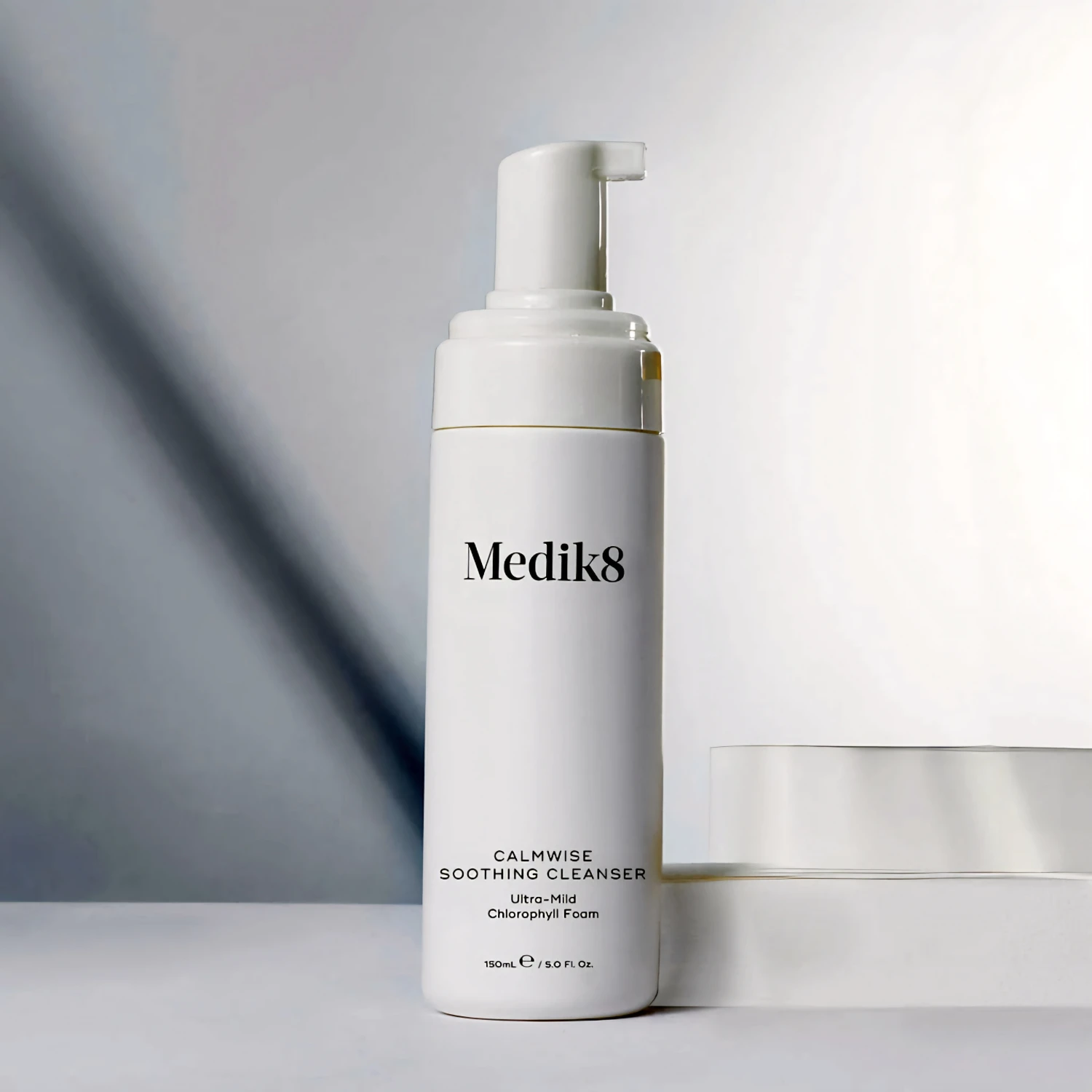 Medik8 Calmwise Soothing Cleanser 150ml [5]