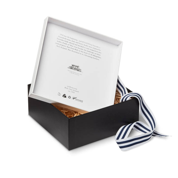 Cutie Medie Black/White, Scullys [2]