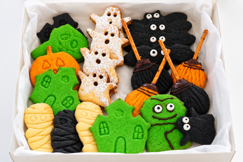 Halloween - Halloween Plant-Based Cookie Box fara zahar rafinat 600 gr - Deserturi sanatoase si fara zahar GoVeggie