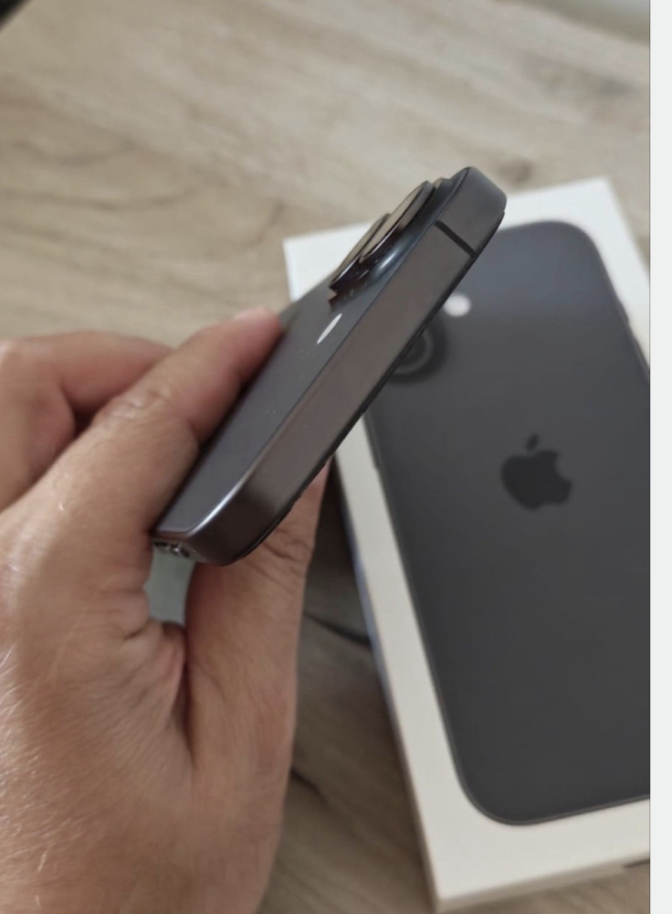 Telefon mobil Apple iPhone 17, 8GB RAM, 256GB, 5G, Black, Ca Nou ReSigilat, Garantie 2 ani [2]