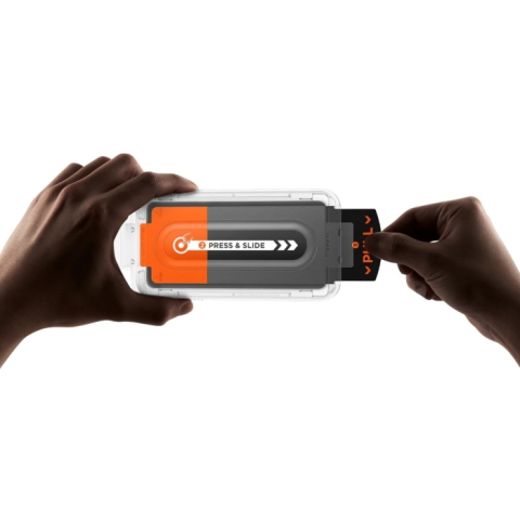 Folie sticlă pentru iPhone 17 Pro / 17 / 16 Pro Spigen Glas.tR EZ FIT Pro [2]