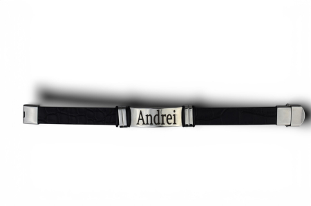 Brățară din piele cu textură croco și plăcuță metalică lată – Personalizabil prin gravură - Negru [8]