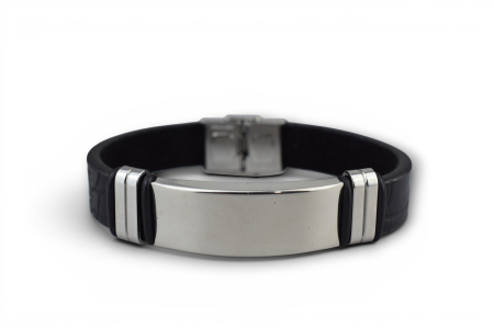 Bijuterii personalizabile - Brățară din piele cu textură croco și plăcuță metalică lată – Personalizabil prin gravură - Negru