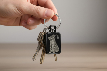 Breloc metalic dreptunghiular, ramă neagră – Personalizabil prin gravură [4]