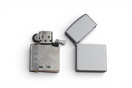 Bricheta personalizabila stil zippo Argintiu matt [3]