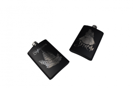 Ploscă/Sticlă de Buzunar „Dracula Legacy” Personalizabilă [3]