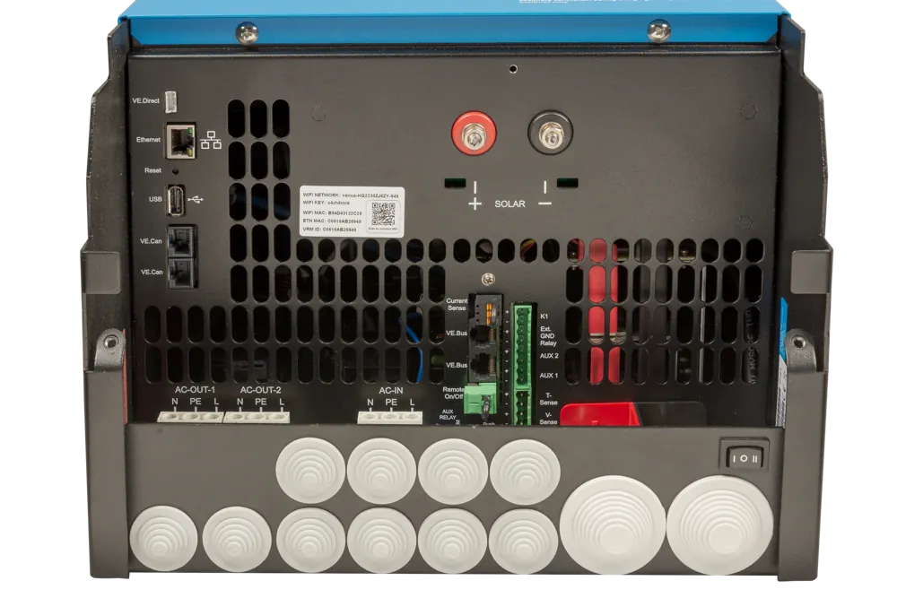 Invertor hibrid monofazat Victron EasySolar-II 48/5000/70-50 MPPT 250/100 GX [3]
