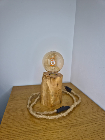LAMPI DE MASA - Lampa de Birou/Noptiera 'Rustic Log' RL01