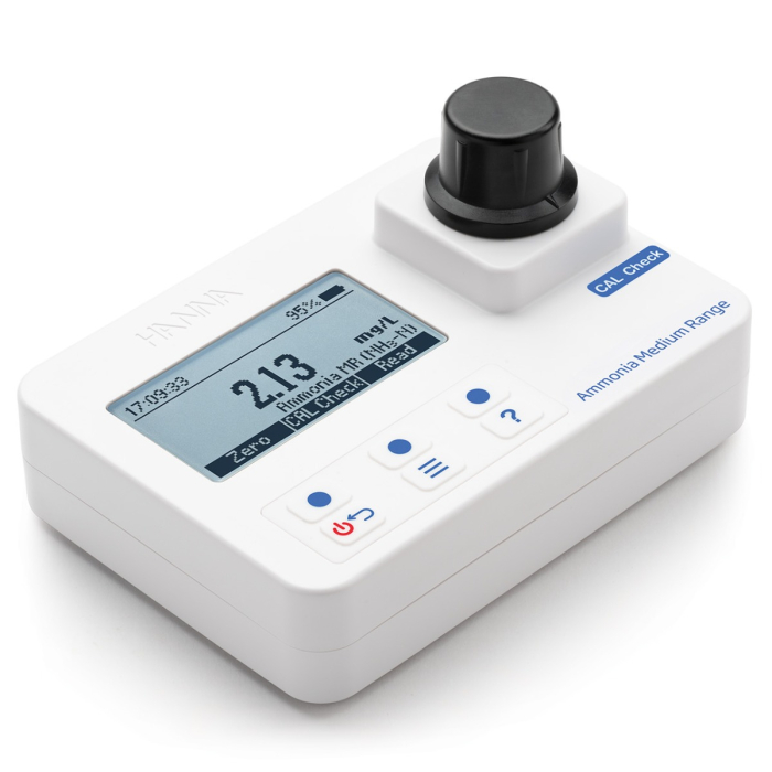 Fotocolorimetru portabil pentru amoniac cu domeniu mediu si verificare CAL Check - HI97715 [1]