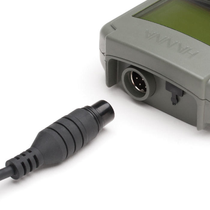 Instrument portabil profesional pentru EC/TDS/Rezistivitate cu AutoRange [3]