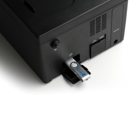 iris Spectrofotometru de laborator si portabil, acumulator pentru 800 de teste pe teren [4]